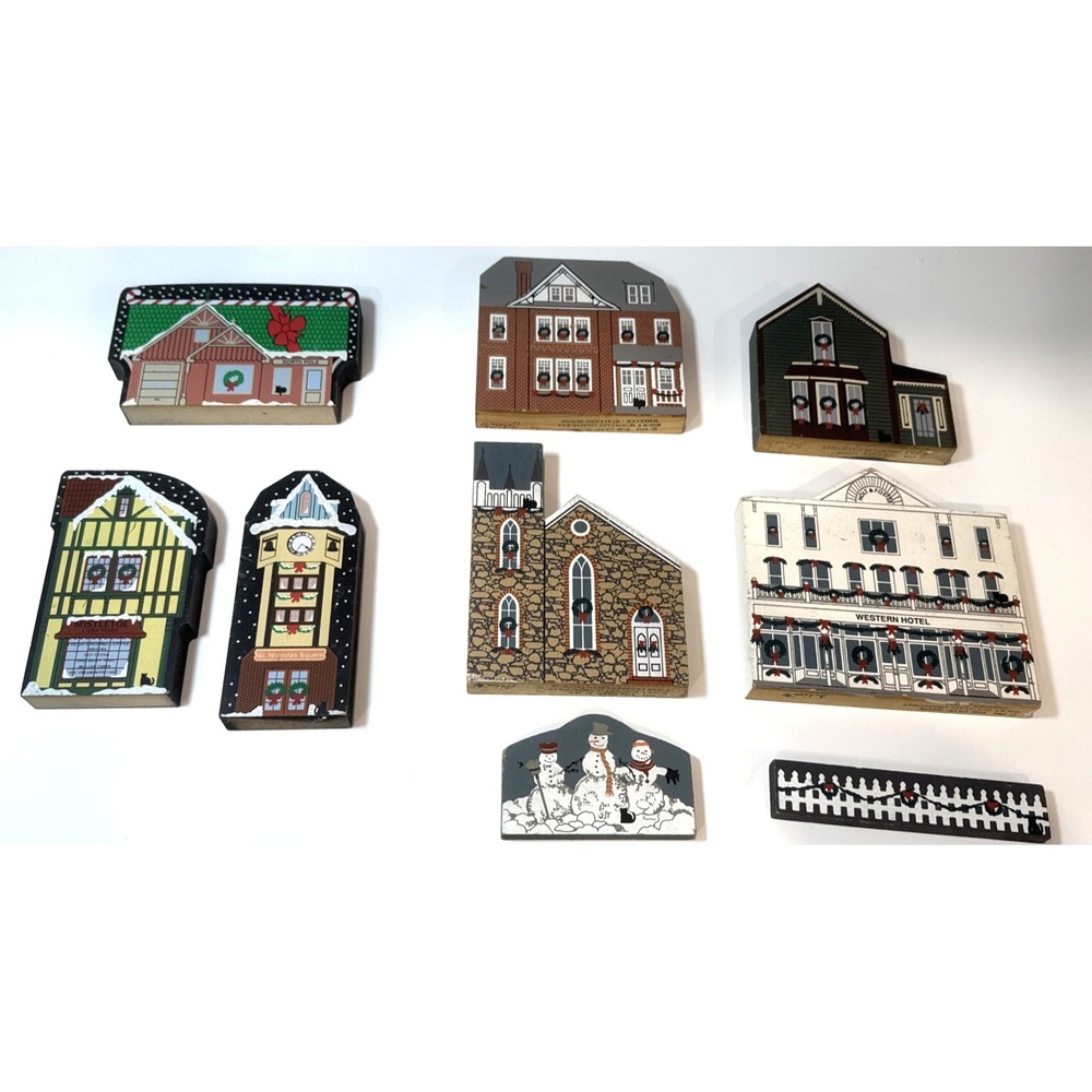 The Cats Meow Village 9 Piece Christmas & North Pole Collection VTG Decor